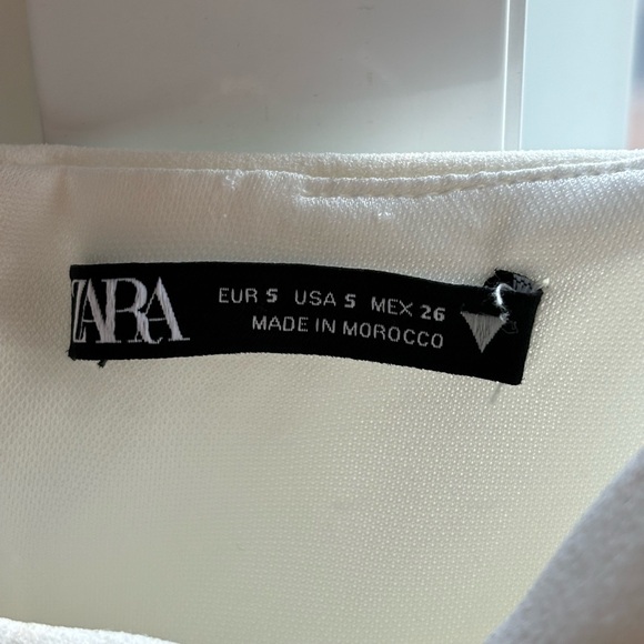 SOLD Zara white corset dress - Picture 4 of 5